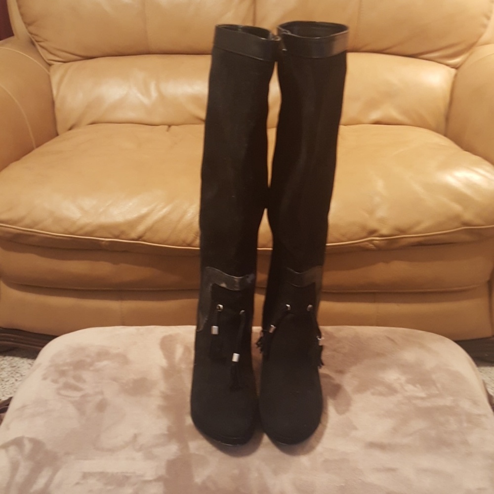 Shoe Dazzle Tassel Boots size 8.5